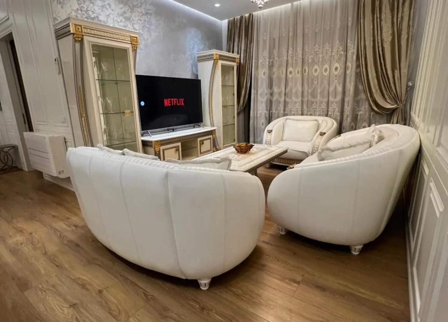 Tirana Delijorgji Appartment 4U アルバニア